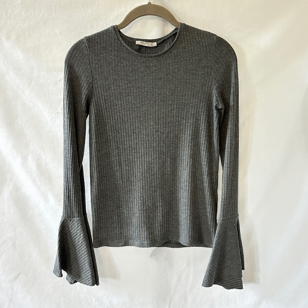 Zara Ribbed Gray Top